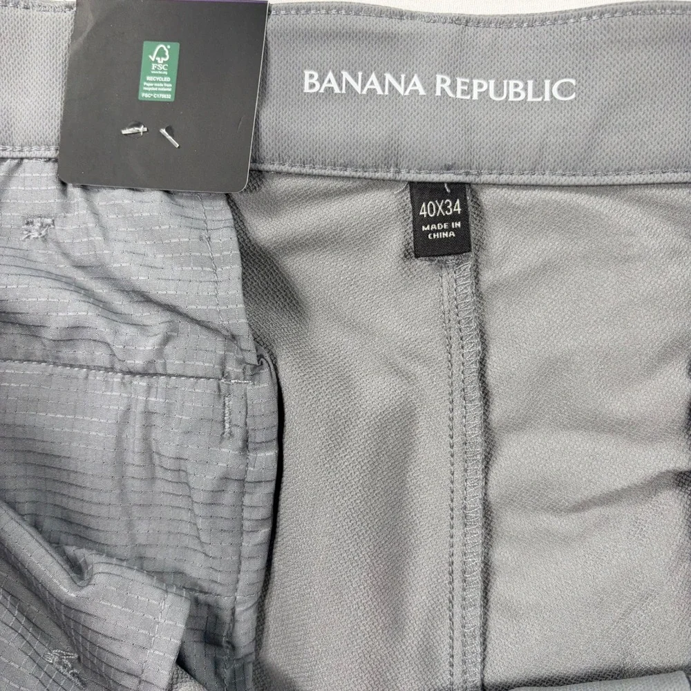 Banana Republic Mens Flat Front Pants Gray Performance Trousers 40x34